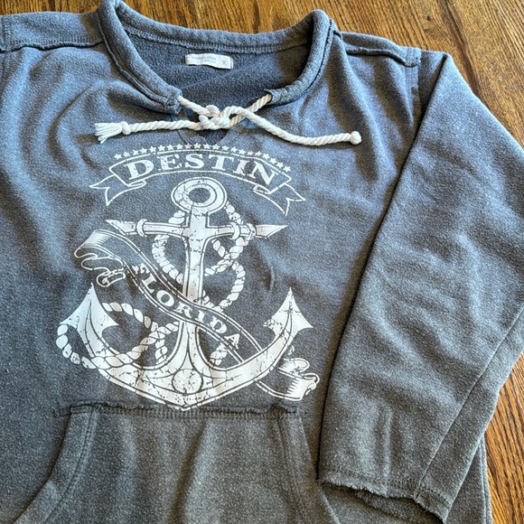🔥3for$10 | Distressed Sweatshirt | Size Small | Destin Florida - Picture 1 of 6